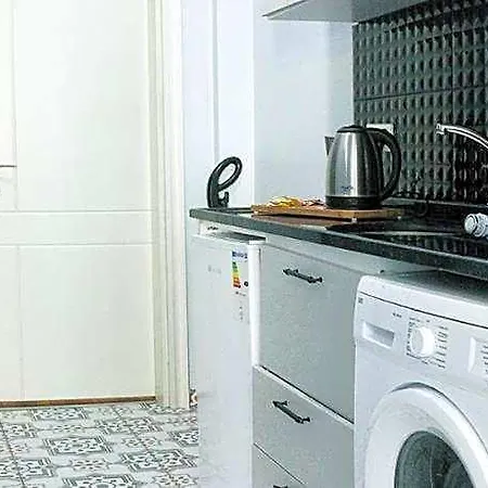 Beans House Hotell 3*